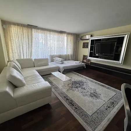 Penthouse Coralia Luna Park Apartment Mamaia