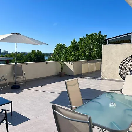 Penthouse Coralia Luna Park * Mamaia